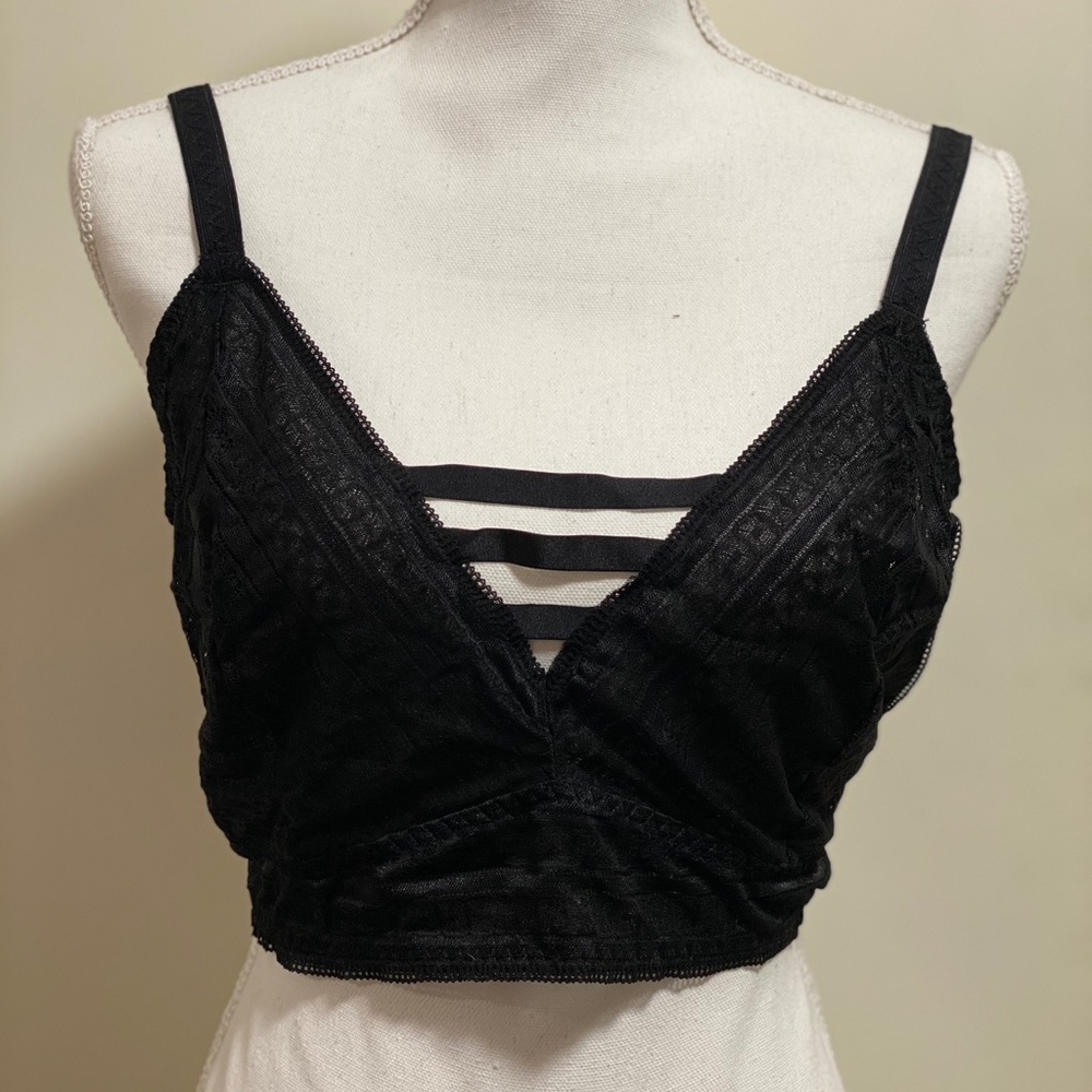 NWT Torrid Ladder Bralette